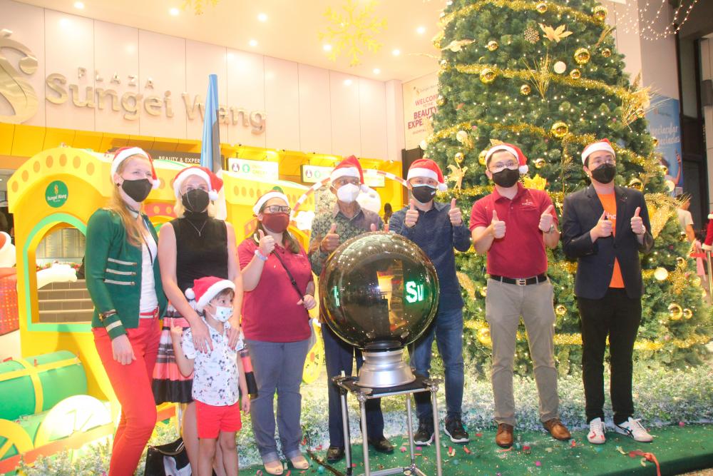 Launching of Christmas Villa de Gold 2021 at Sungei Wang Plaza