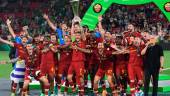 Roma's players celebrate with the trophy after winning the UEFA Europa Conference League final football match between AS Roma and Feyenoord at the Air Albania Stadium in Tirana on May 25, 2022. AFPPIX