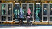 People walk to an entrance at Indonesia’s central bank Bank Indonesia in Jakarta, Indonesia July 21, 2016. REUTERSPIX