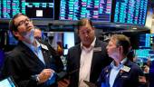 Traders working on the floor of the New York Stock Exchange on Monday, Sept 26. some analysts consider the US stock market to be ‘oversold’ in the short-run.– Reuterspix