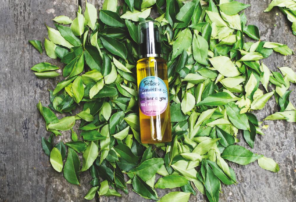 $!Emerald Elixir Hair Oil from Potions. – Courtesy of Potions
