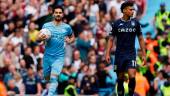 Manchester City’s Ilkay Gundogan (left) celebrates scoring their first goal during the English Premier League match against Aston Villa. – REUTERSPIX