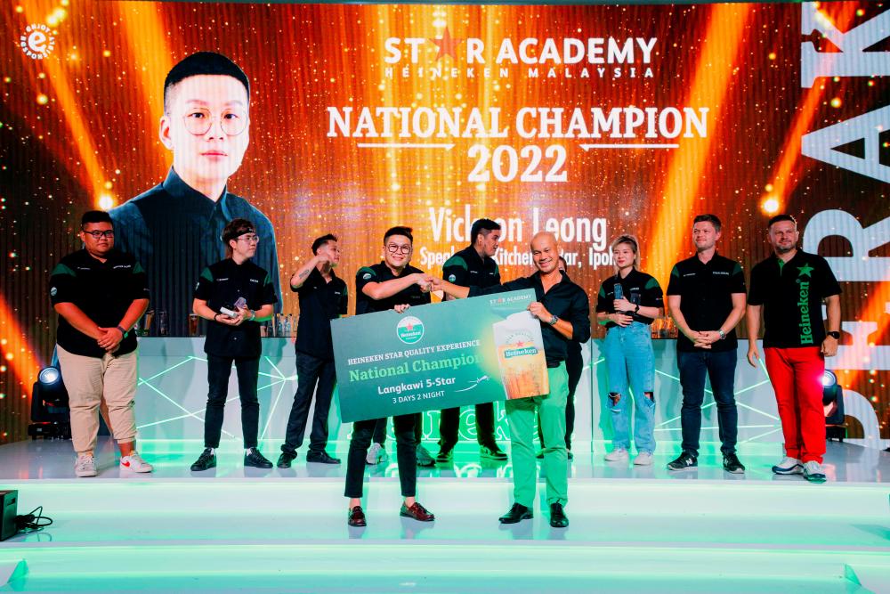 Vickson Leong (Perak) is crowned Heineken Star Quality National Champion.