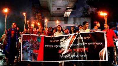 Bangladesh arrests hundreds for violence against Hindus