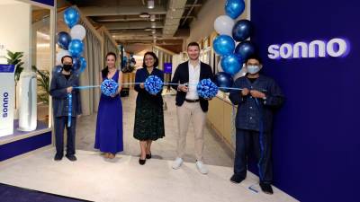 From right: Miceli, Publika chief development officer Mardiana Rahayu Tukiran and Sonno co-founder Margherita Mosaghini during the ribbon cutting ceremony to officiate the Sonno flagship store.