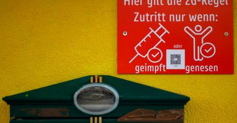 La police allemande enquête sur 12 000 faux certificats de vaccins