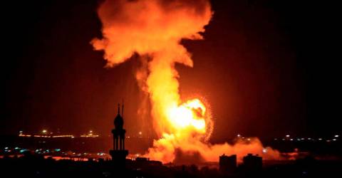 Gaza militants fire rockets at Israel