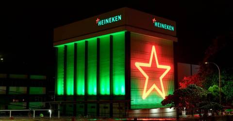 Heineken memberikan bantuan makanan untuk yang membutuhkan
