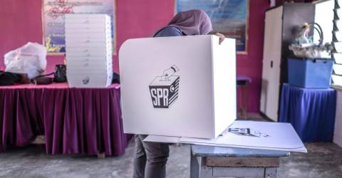 Les sondages de Johor testent les jeunes électeurs