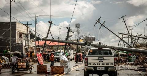 Le bilan du typhon aux Philippines atteint 208 morts