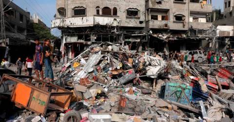 Israeli strikes destroy ‘hundreds’ of Gaza buildings: Rescuers