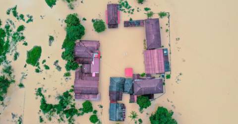 Des inondations frappent Kelantan et Terengganu