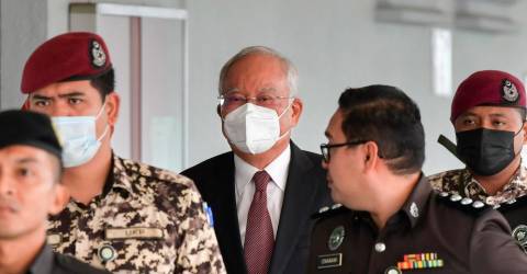 It was my failure, says ex-banker who handled Najib’s accounts