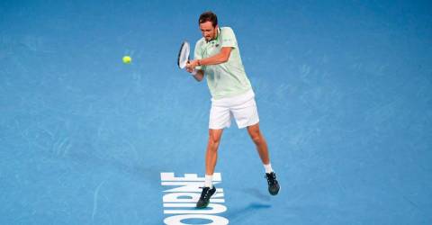 Medvedev remporte le premier set de la finale de l’Open d’Australie