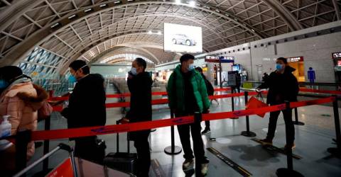 France extends Covid tests for travellers from China
