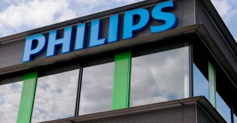 Philips cuts 6,000 more jobs after sleep device recall