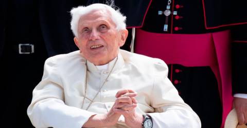 L’ex-pape Benoît sous surveillance dans une enquête allemande sur la maltraitance d’enfants