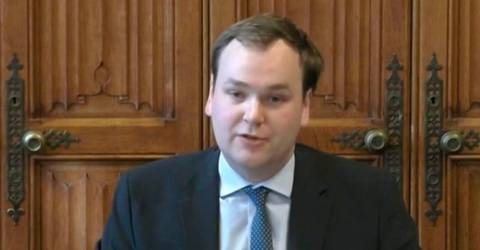 Un législateur britannique dit qu’il rencontrera la police au sujet des accusations de “chantage” du gouvernement