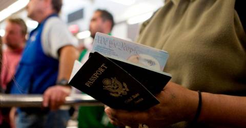 Les États-Unis autorisent les demandeurs de passeport transgenre à marquer leur sexe avec un “X”