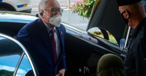 Le tribunal ordonne à Najib de déposer une déclaration de défense
