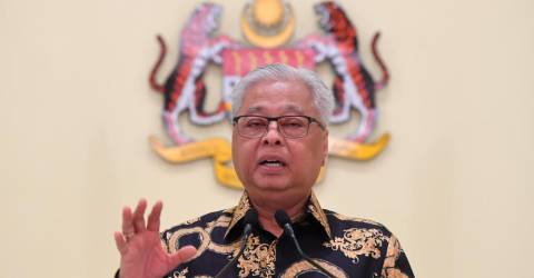 PM menyatakan 3 Desember sebagai Hari Batik Malaysia