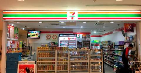 Malaysia opening hours 7-eleven 7 things