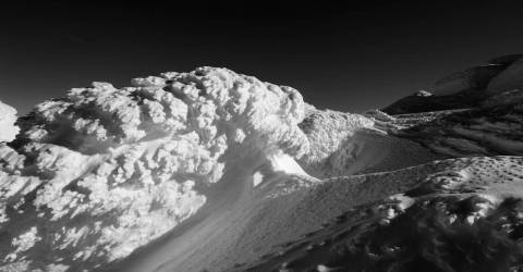 Two dead after Japan avalanche
