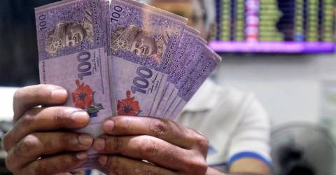 Young man shares struggles with just a mere RM5k pay