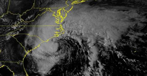 Tropical storm forecast to slam US mid-Atlantic states