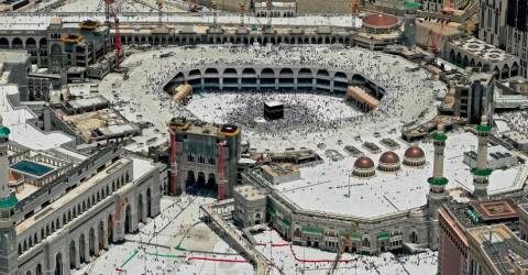 Malaysia plans to discuss the increase in the price of Umrah packages with Saudi Arabia.