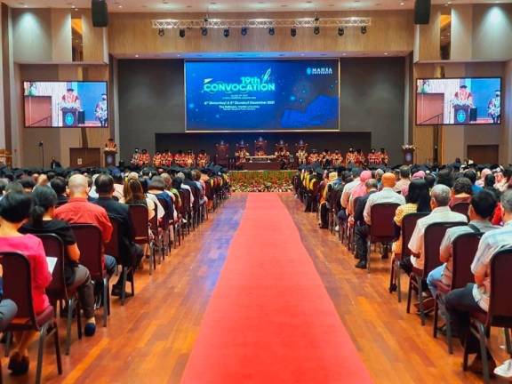 MAHSA Uni holds 19th Convocation Ceremony