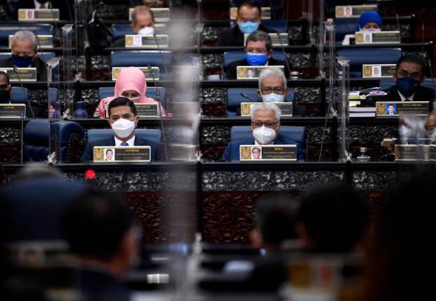 Semua Ahli Parlimen Diminta Serah Surat Akuan Calon PM Kepada Istana Negara Sebelum 4 Petang Esok