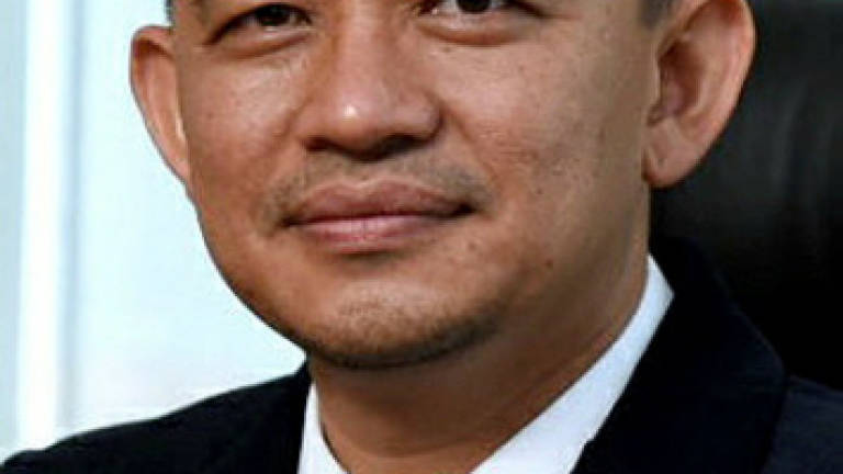 Chinese medium schools ordered to cease computer classes during school hours: Maszlee Malik
