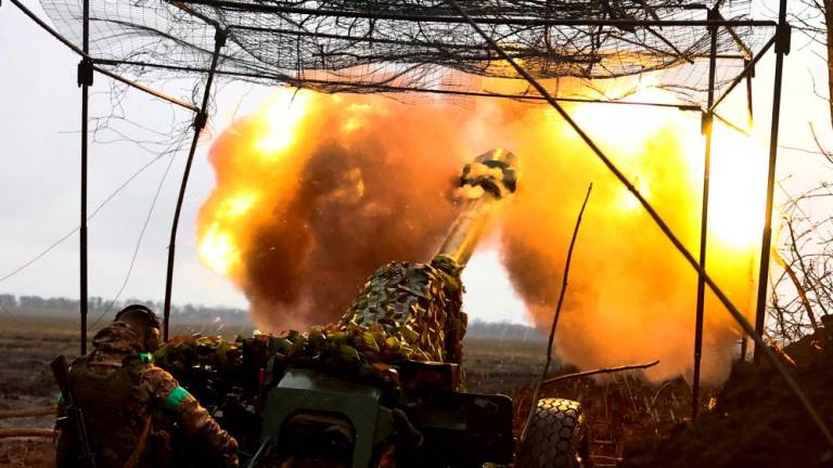 Ukrainian artillery fires towards the frontline during heavy fighting amid Russia’s attack on Ukraine, near Bakhmut, Ukraine, April 13, 2023. REUTERSpix