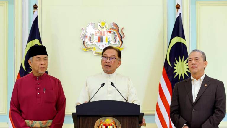 PUTRAJAYA, 17 Mac -- Perdana Menteri Datuk Seri Anwar Ibrahim pada sidang media selepas mempengerusikan Mesyuarat Kabinet di Bangunan Perdana Putra hari ini. fotoBERNAMA