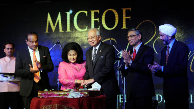 Malaysia opens door to Indian film makers