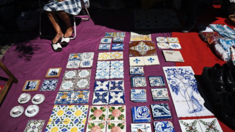 Thieves target historic Portuguese decorative tiles