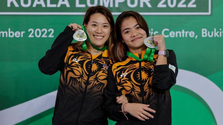 Nur Dhabitah Sabri (right) and Ng Yan Yee/BernamaPix