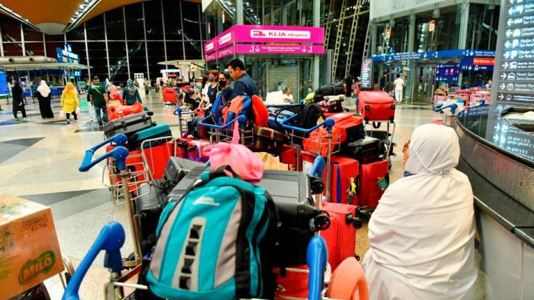Gambar fail: Seramai 380 orang bakal jemaah Haji terkandas di Lapangan Terbang Antarabangsa Kuala Lumpur (KLIA) selepas ditipu oleh sebuah agensi pelancongan/BERNAMApix