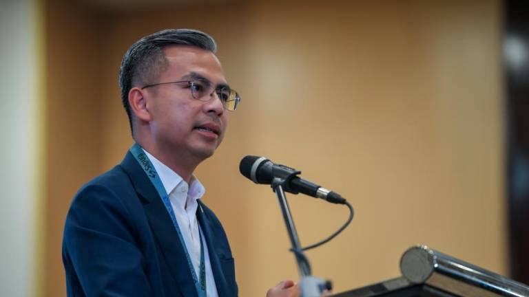 LANGKAWI, 24 May -- Minister of Communications and Digital Fahmi Fadzil delivered the keynote address at the Langkawi International Space Forum in conjunction with the Langkawi International Maritime and Aerospace Exhibition 2023 (LIMA’23) at the Tarmac of the Mahsuri International Exhibition Center (MIEC) today. BERNAMAPIX