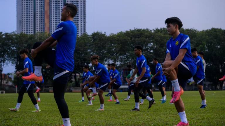 KUALA LUMPUR, Jan 27 - Players of the Under -23 national football team underwent training during the first day of the football team’s training at the PKNS Sports Complex today. BERNAMApix