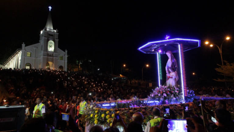 More than 100,000 pilgrims celebrate the feast of St Anne at Bukit Mertajam