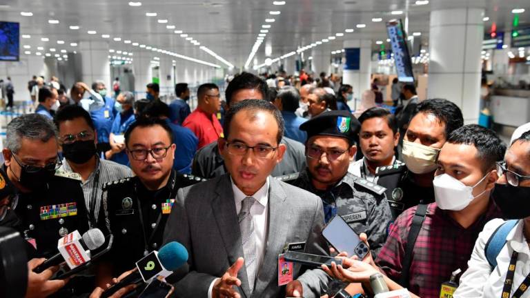 SEPANG, 8 August -- Malaysian Immigration Director-General Datuk Seri Khairul Dzaimee Daud answered media inquiries during a visit to an engagement session between the Malaysian Immigration Department and the Tourism Agency at the Kuala Lumpur International Airport (KLIA) today. BERNAMAPIX