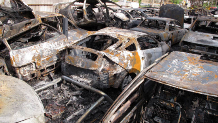 44 cars destroyed in fire in Kuala Sawah