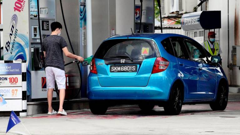 Sheriff said spending billions on subsidies for RON95 petrol and diesel, as well as other items, put a strain on fiscal deficit, leading to rising government debt levels (unrelated filepic). – BERNAMAPIC