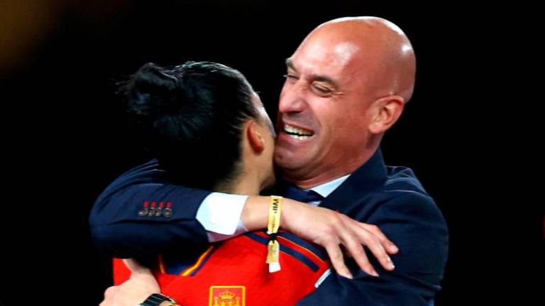 FILE PHOTO: Soccer Football - FIFA Women's World Cup Australia and New Zealand 2023 - Final - Spain v England - Stadium Australia, Sydney, Australia - August 20, 2023Spain's Jennifer Hermoso celebrates with Luis Rubiales following the World Cup final. - REUTERSPIX