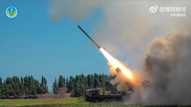 This screen grab from a video by the People’s Liberation Army (PLA) Eastern Theater Command on August 4, 2022 made available on the Eurovision Social Newswire (ESN) platform shows a missile being fired during a Chinese military exercise in China on August 4, 2022. AFPPIX