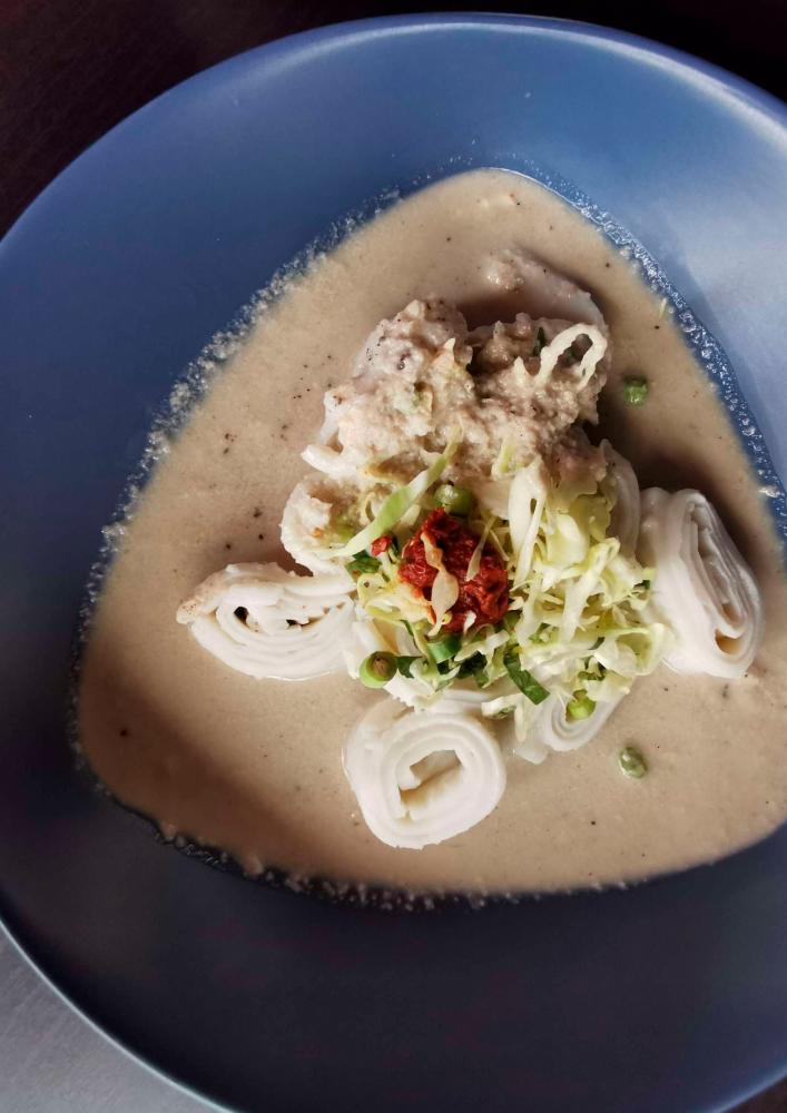 $!Laksam, a Terengganu delicacy. – PHOTO COURTESY OF HENRY &amp; CAMILLE