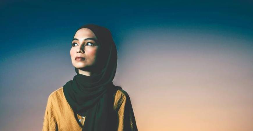 Wani initially did not realise her lyrics had poetic appeal. – by Sufian Abas of Laras Portraits