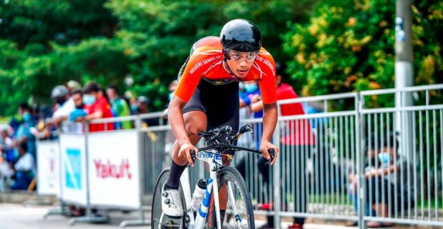 Abdul Azim was represented the Negri Sembilan cycling team in SUKMA 2022